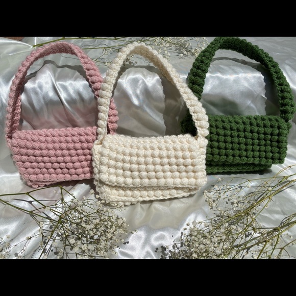 Crochet Bubble Bag - Picture 6 of 10